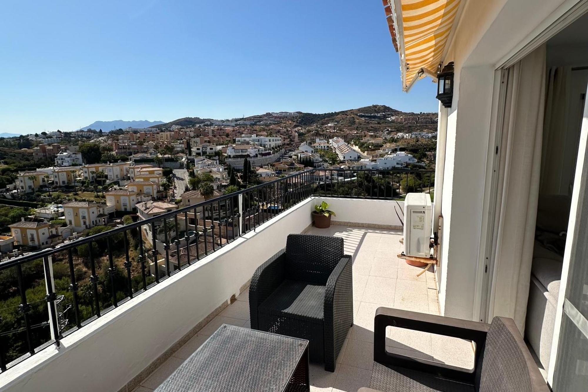 Апартаменты Luminoso Atico Duplex Con Vistas Al Mar Малага Экстерьер фото
